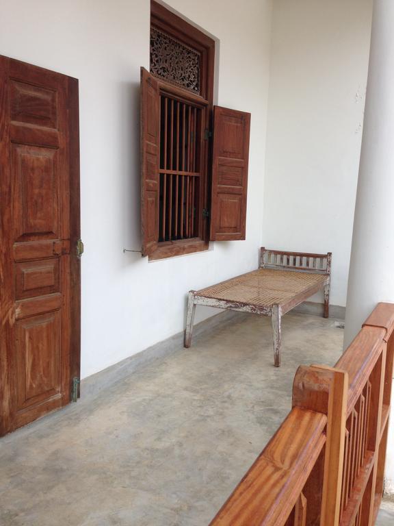 Khalid'S Guest House กอลล์ ภายนอก รูปภาพ