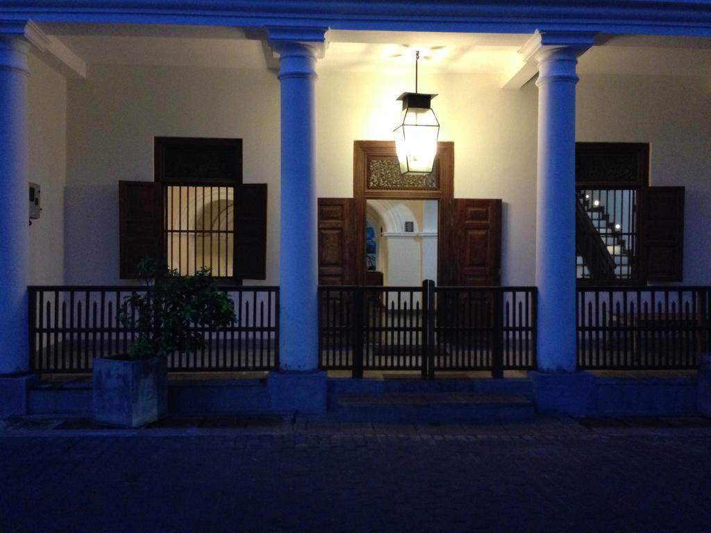Khalid'S Guest House กอลล์ ภายนอก รูปภาพ