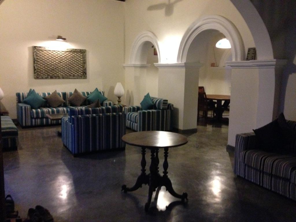 Khalid'S Guest House กอลล์ ภายนอก รูปภาพ