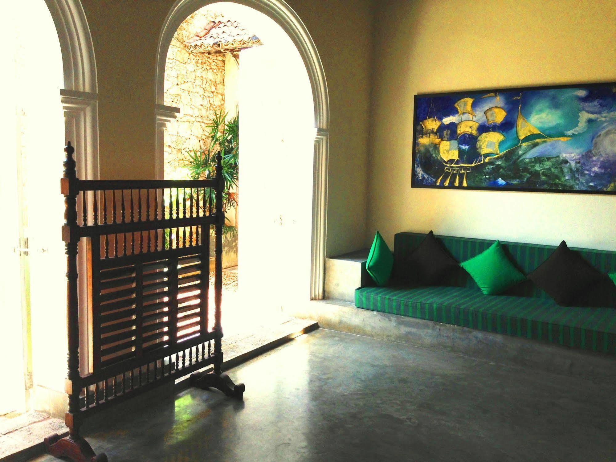 Khalid'S Guest House กอลล์ ภายนอก รูปภาพ